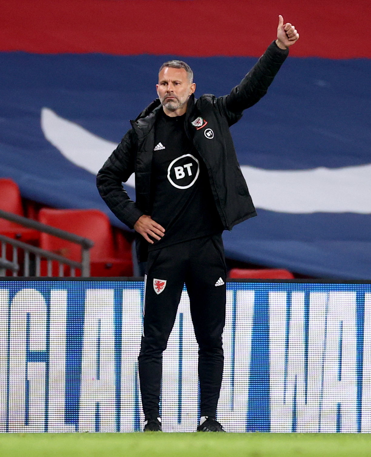 避免影响球队备战世界杯 (吉斯)辞威尔斯帅位