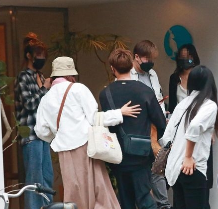 郭雪芙爆稳交王子铁证   和毛弟互动如家人