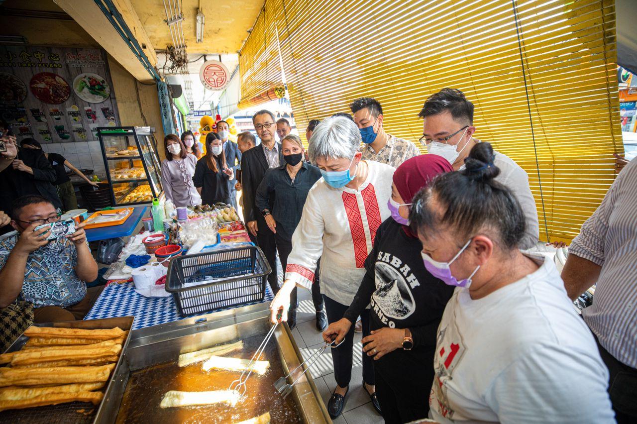 重拾儿时记忆 黄英贤老店吃早餐逛和生园丽都
