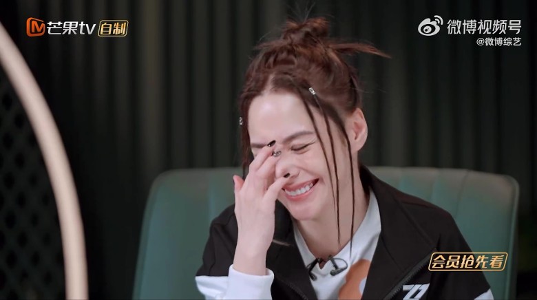 阿娇施展神级嗲功 全网疯喊“受不了”