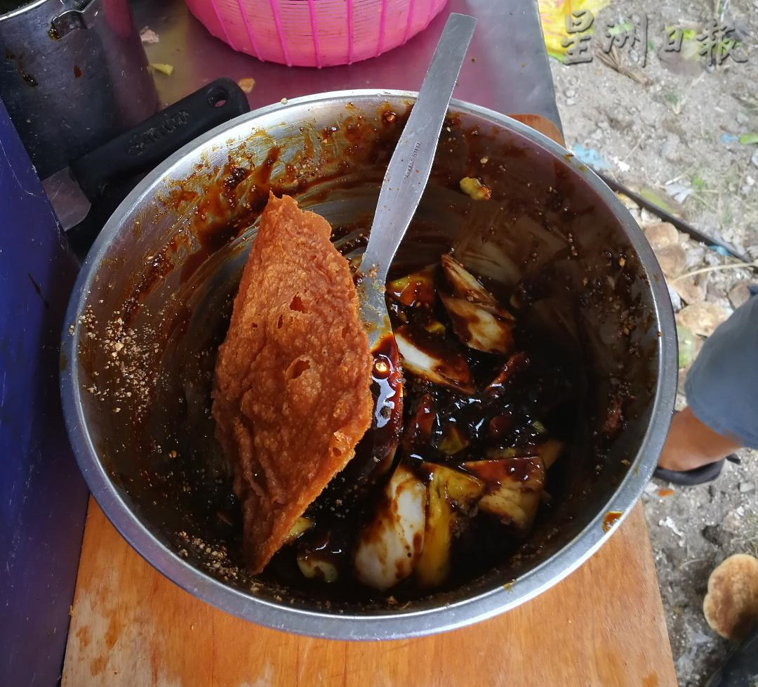 餐车趴趴走 | 班台夫妻改装客货车摆卖 餐车渔村美食吃不腻