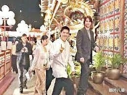 香港珍宝海鲜舫浮沉记