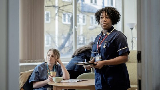 鱼儿水中游／《疼痛难免》扯下医疗行业的遮羞布