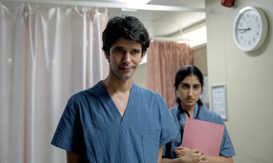 鱼儿水中游／《疼痛难免》扯下医疗行业的遮羞布