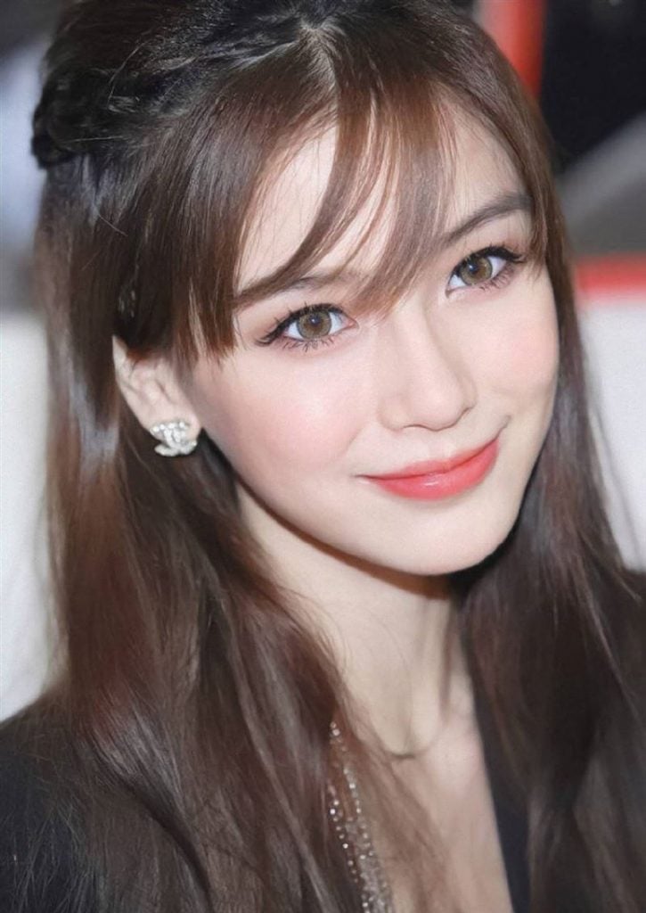 黑粉曾赌10年后脸塌　Baby前后对比照公开赢了	