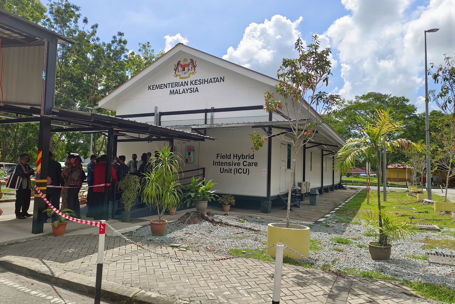 (全国版)卫生部长凯里说,该部预计国内手足口症病例,将在未来2、3个星期后放缓及下降。