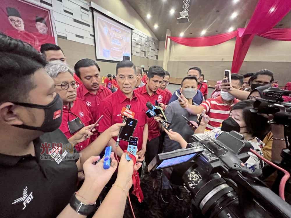 (全国版)阿兹敏:不赞成提前大选