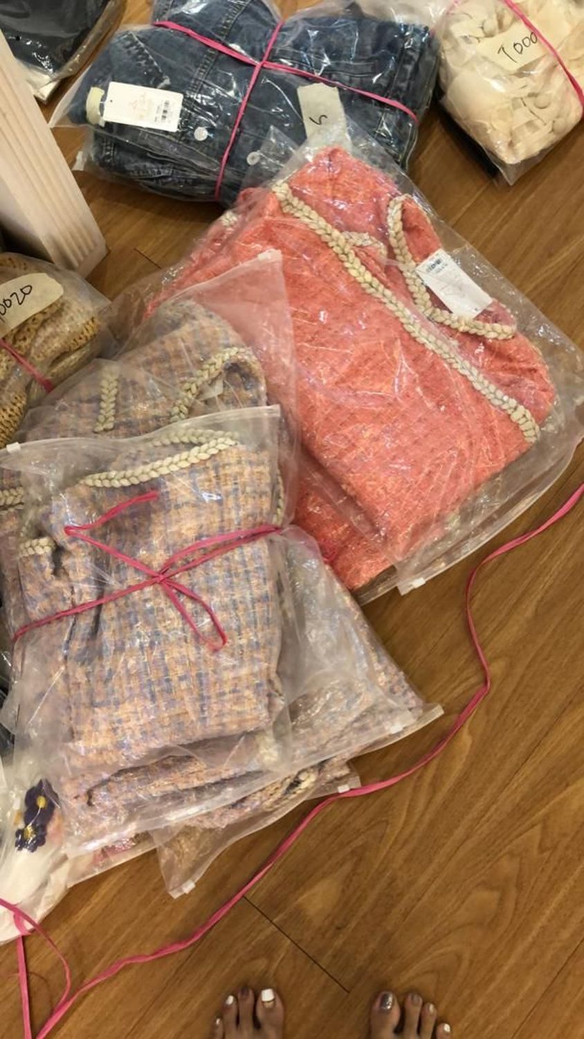 （古城封底主文）《乐活》-造型师转战直播出售服饰