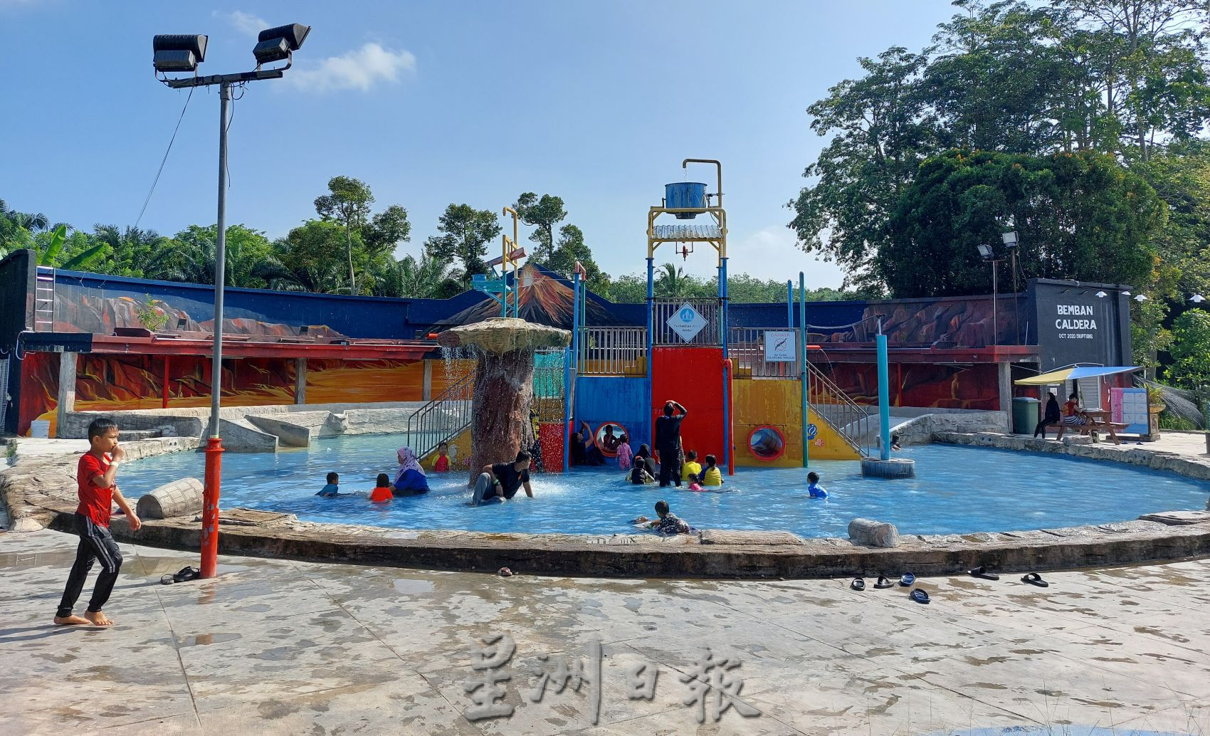 (古城封面主文)甲或将生产“温泉饮用水”