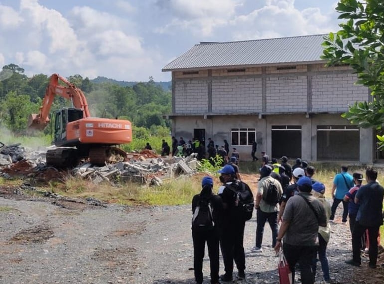 (大北马)吉打资本公司摧毁武吉玛鲁非法屋