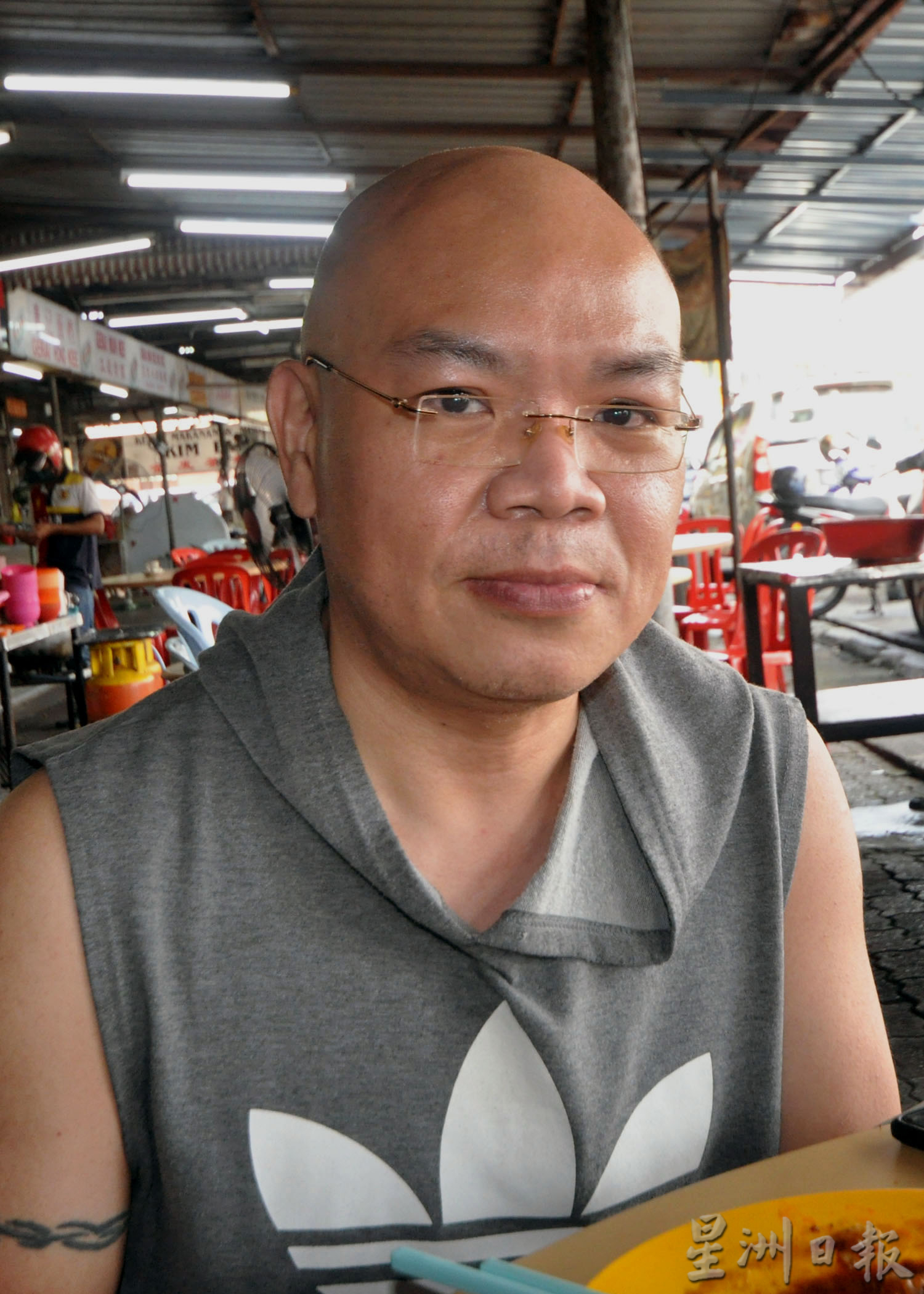 NS芙蓉/“中国茶冰”是在卖服务不能以成本争论？茶客：再涨至超过70仙就很离谱了！