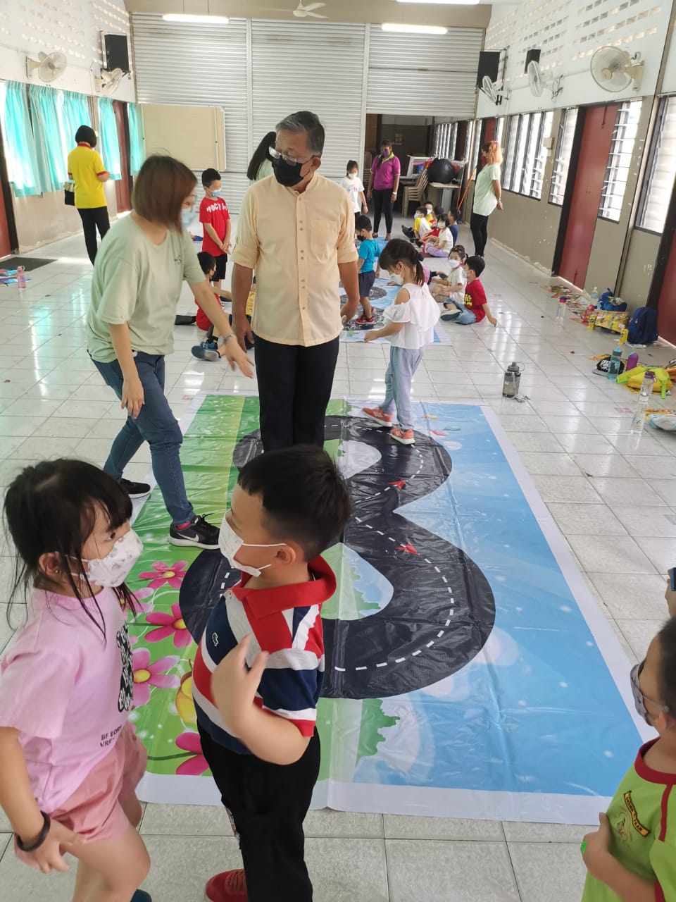 NS芙蓉／周世扬：孩子长时间网课 说话变迟缓，家长要注意