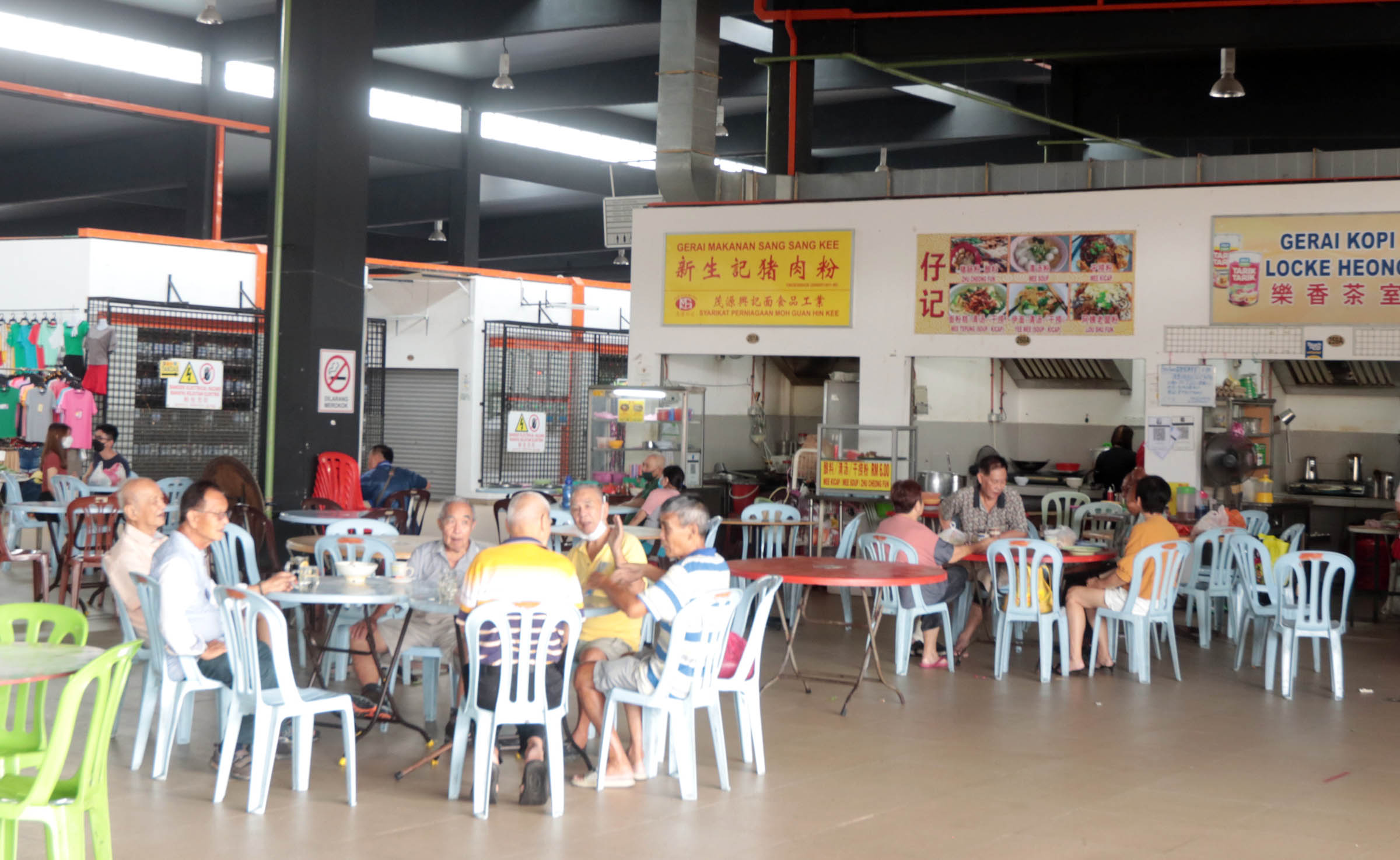 NS花城大小事：第二剂加强针打不打？大部分长者观望中