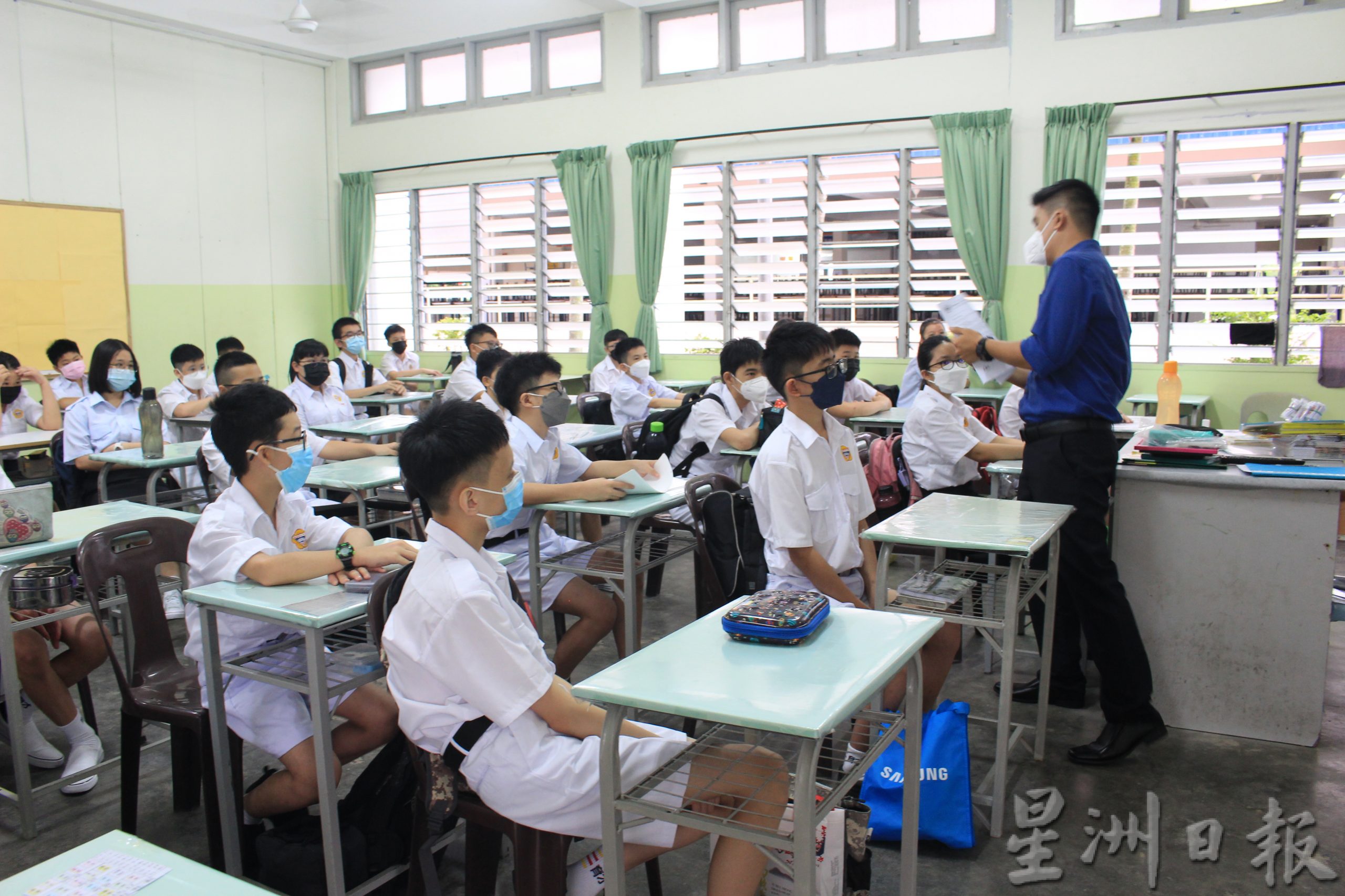 12/7见报∕新闻专题(上)∕统考师范课程