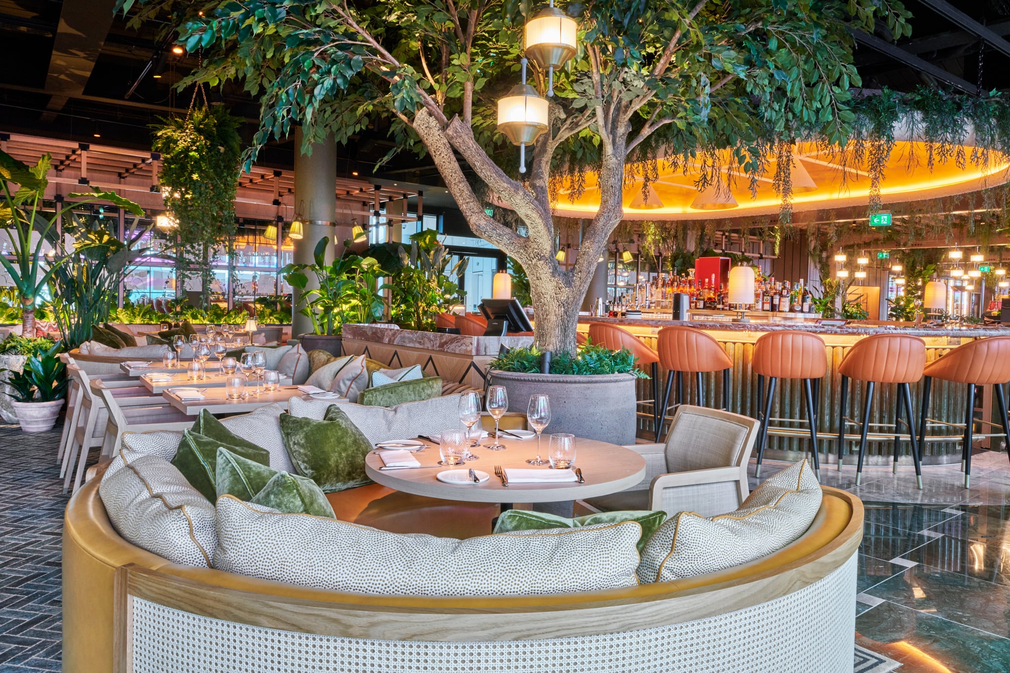 1400多家餐厅倒闭!英国通胀水平与民众担忧同创40年新高