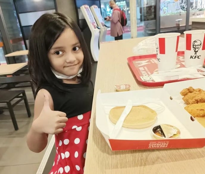 4岁女童因冠病逝世 母悲痛:“在天堂当快乐天使吧!”