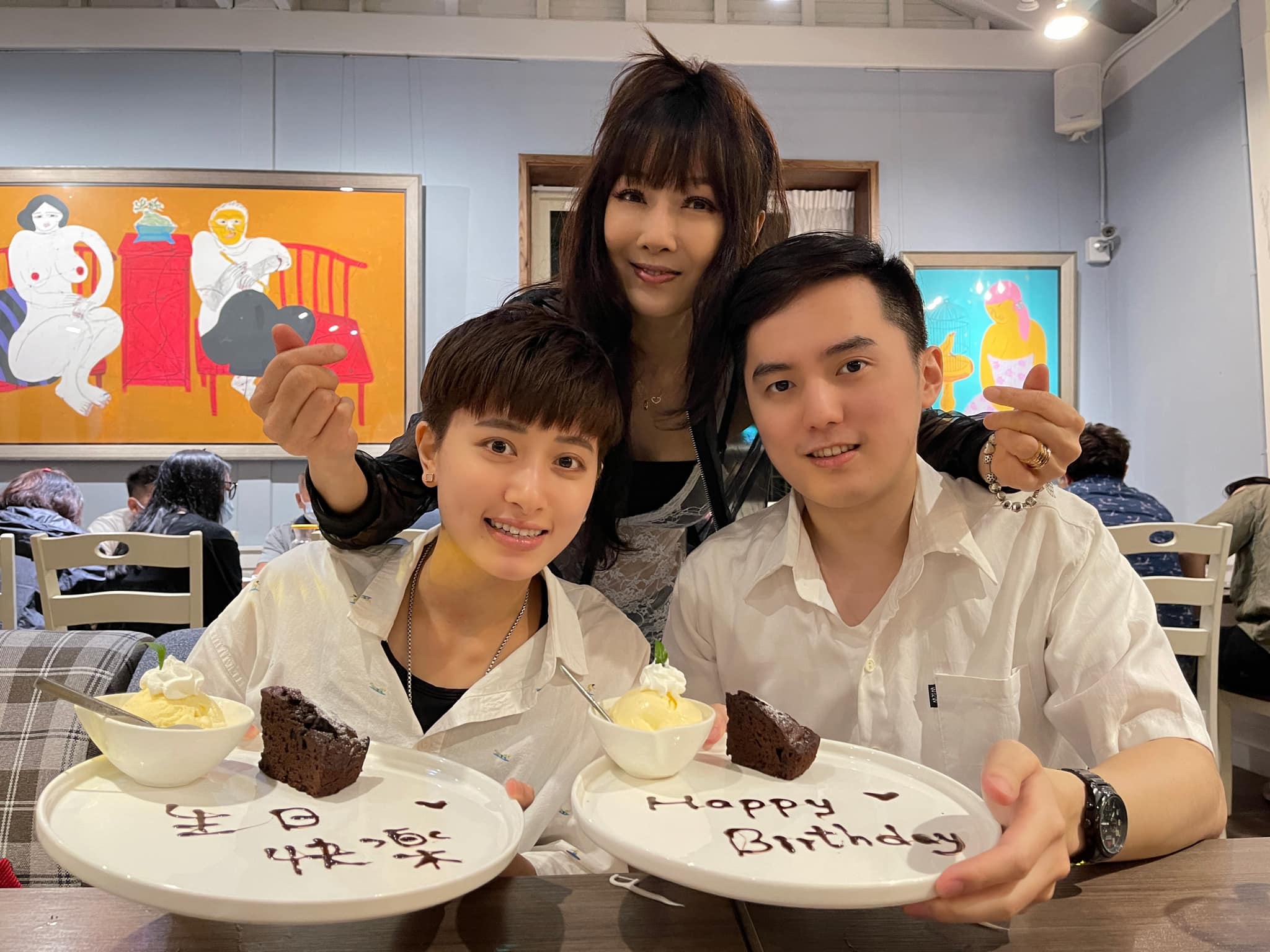 56岁美魔女挂急诊 被小26岁鲜肉追求