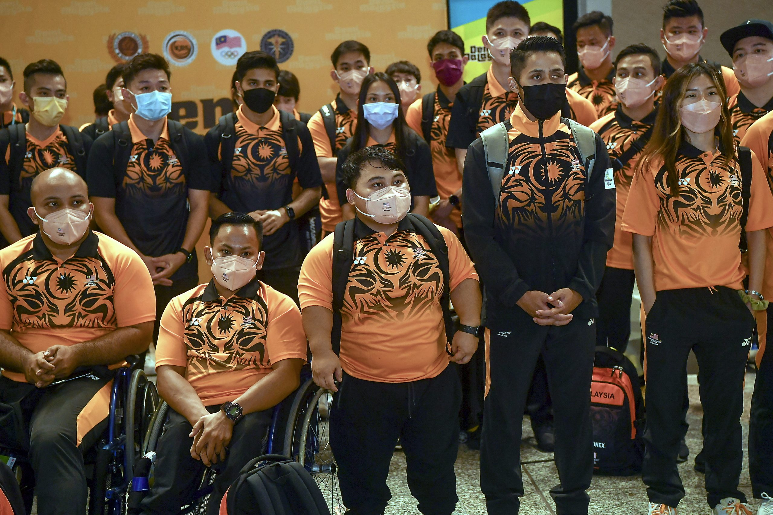 60名共运代表团成员率先出发 大马赴伯明翰冲击6金