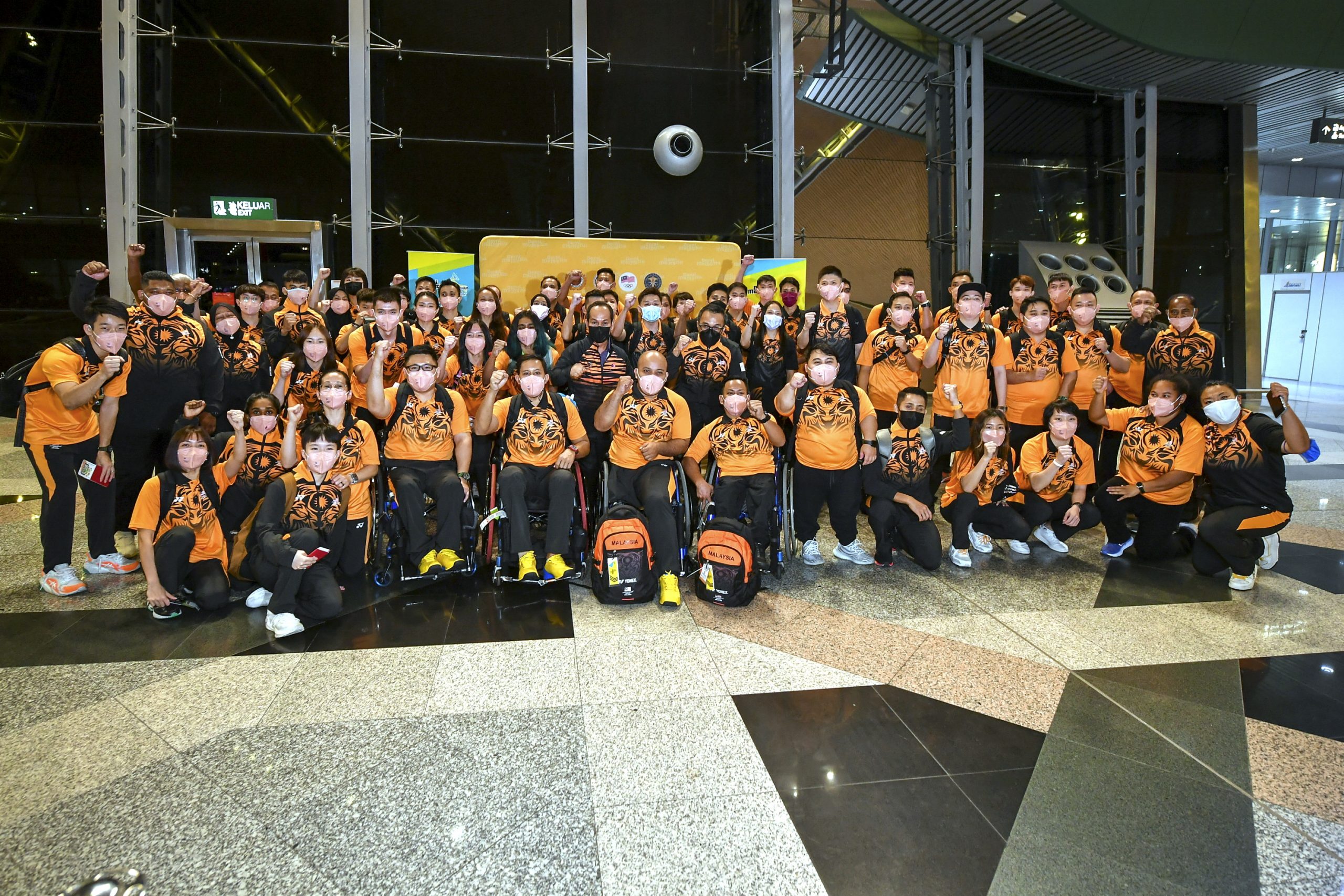 60名共运代表团成员率先出发 大马赴伯明翰冲击6金