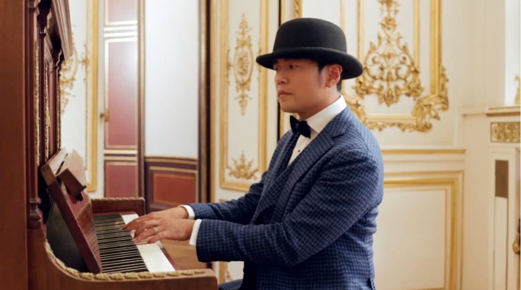 ​周杰伦新歌MV准点首播   1小时内吸1281万人观看