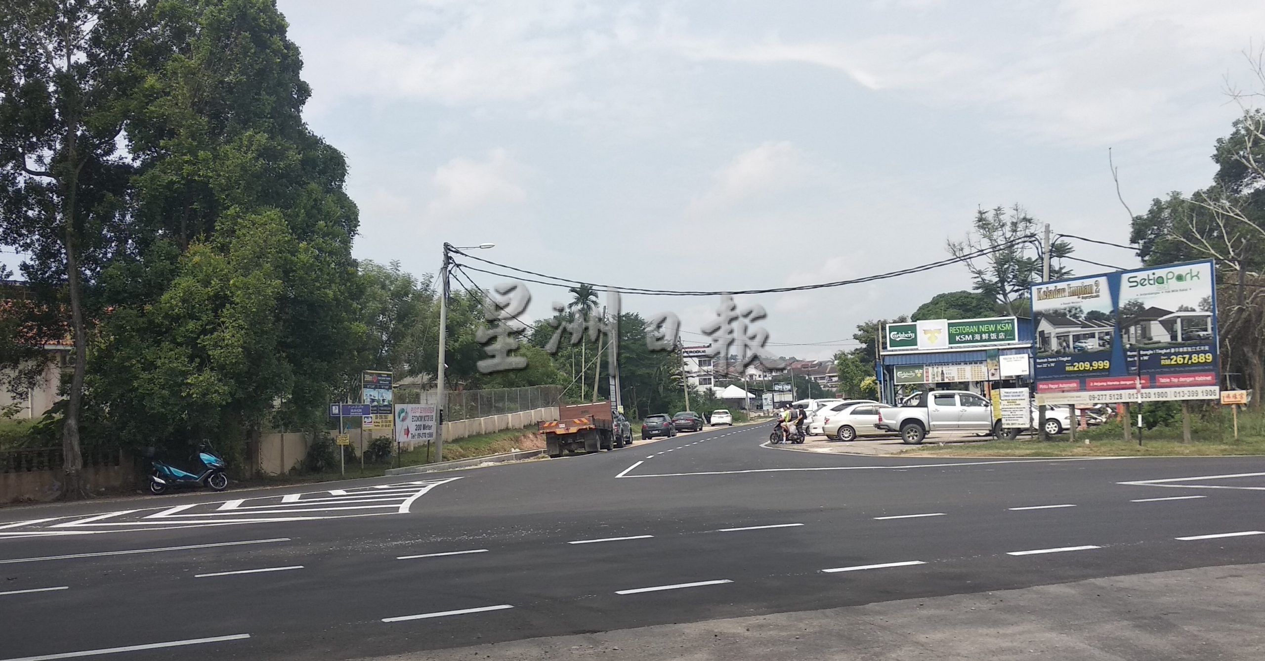 文德甲柏格里灵路 衔接路口处重铺沥青