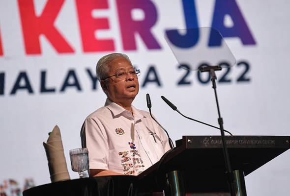 “薪水与学历、工作不符!”首相:有些失望