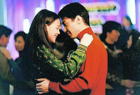 “雌雄大导”叱咤影坛 罗启锐在张婉婷臂弯中逝去