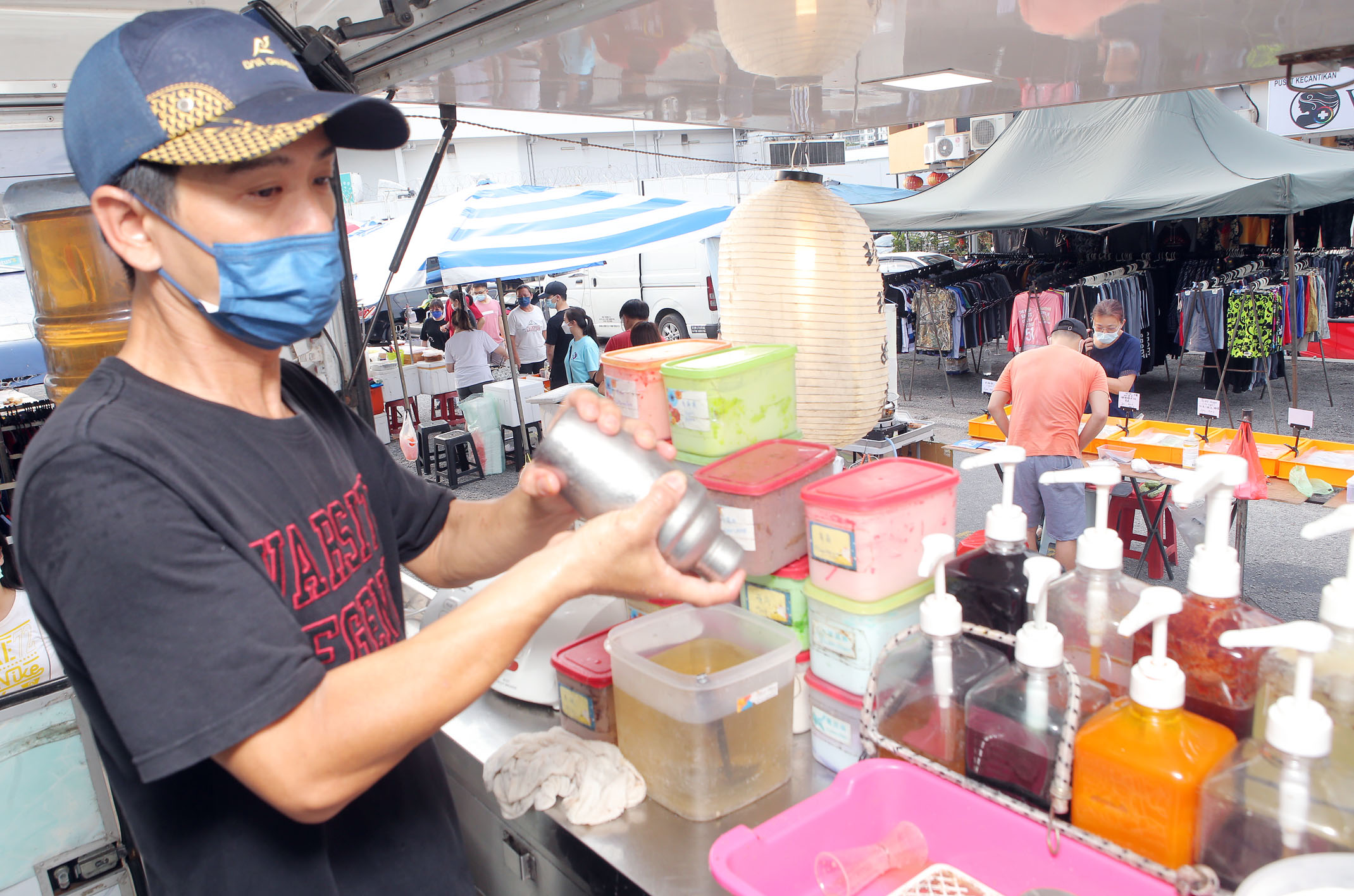 ★7月22日刊登/大霹雳封底主文/【餐车趴趴走】/蜡笔小新台湾珍奶 档口转型变餐车