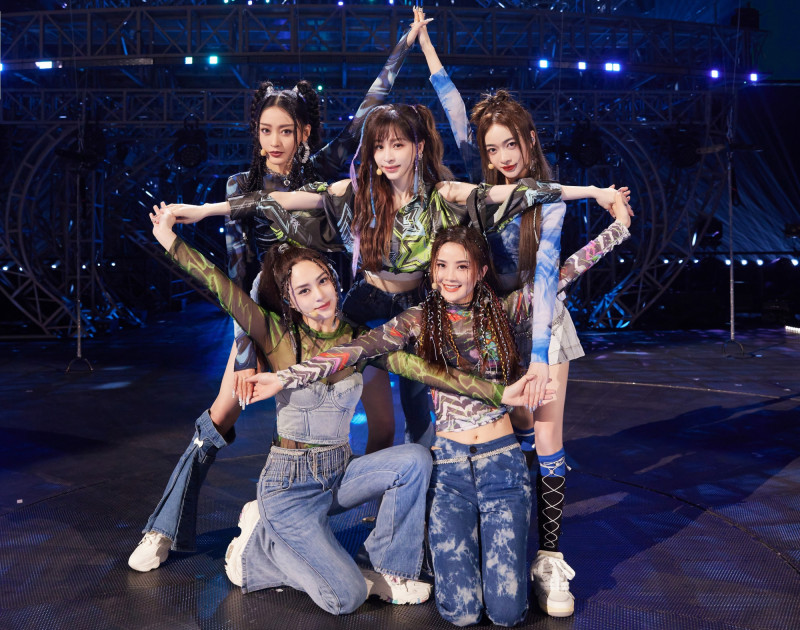 《乘风破浪》|黄奕吊钢丝失手坠落 惊悚画面曝光