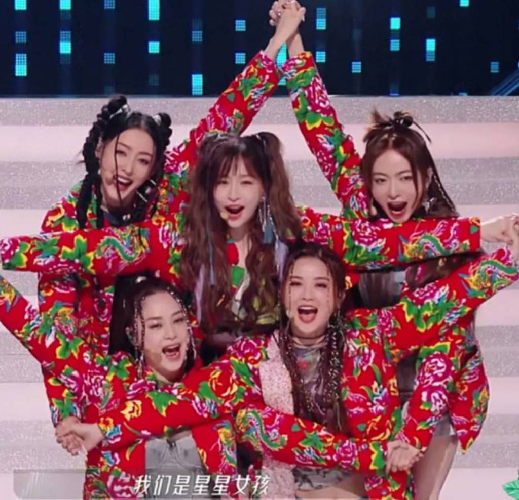 《乘风破浪》|黄奕吊钢丝失手坠落 惊悚画面曝光