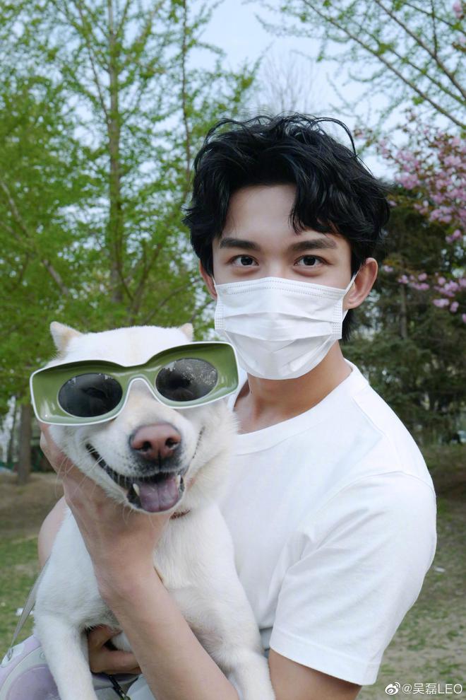 《星汉灿烂》 更新慢网喊弃剧 吴磊开老年滤镜打call