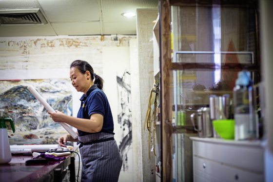 【文房四宝之装裱篇／02】修复一张纸的力度──如何化腐朽为神奇，复活书画？