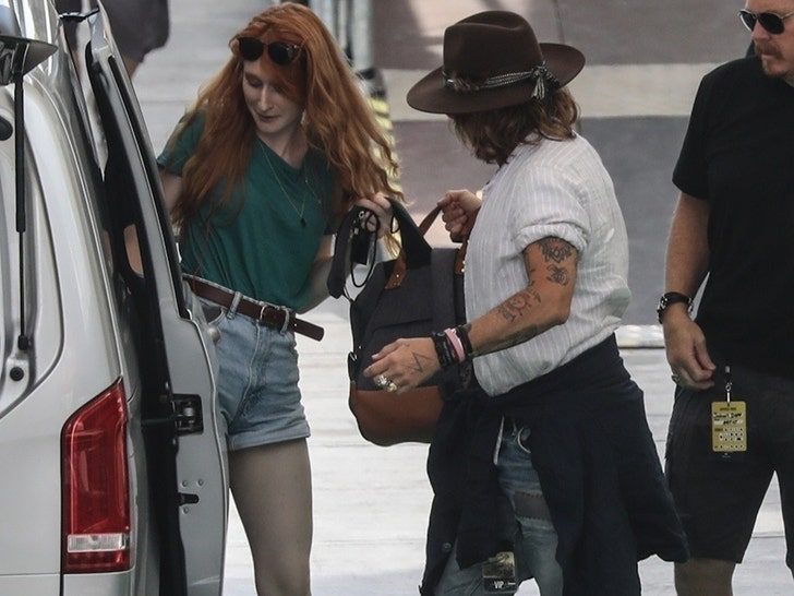 与意大利女网红嘴对嘴亲吻 尊尼特普被亏心宽体胖