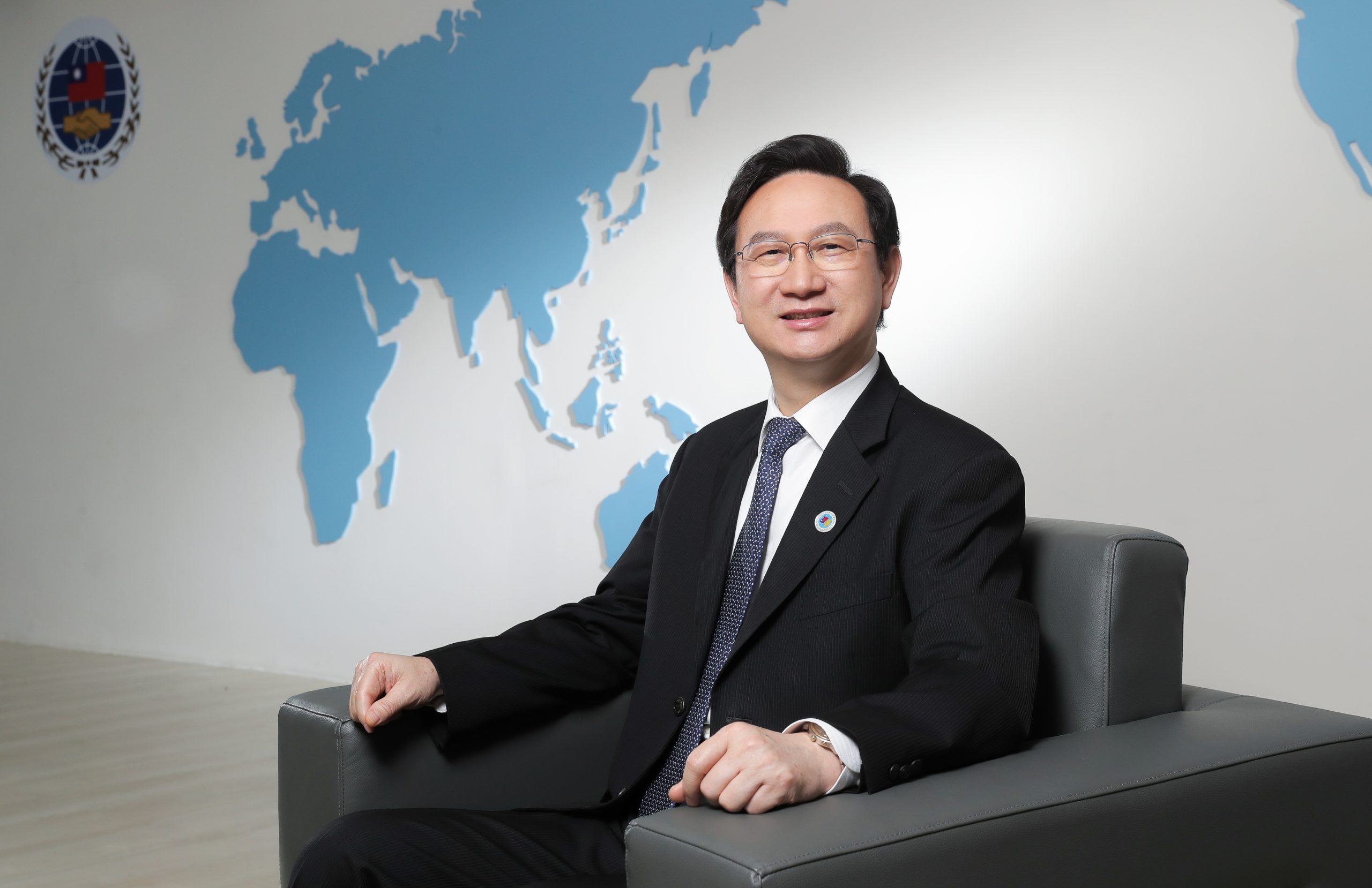 专访台湾侨务委员长童振源