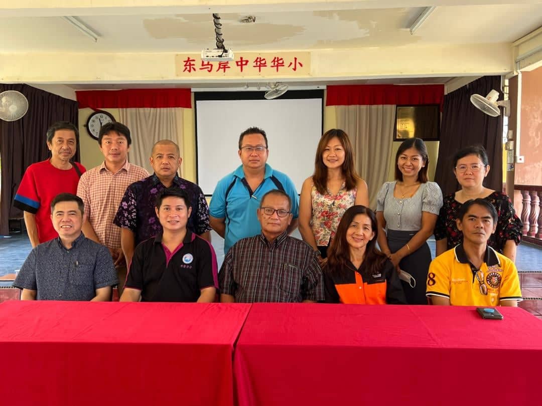 东:东马岸中华华小召开赞助人大会,并举行2022-2025年度董事理事改选,陈福光出任董事长。