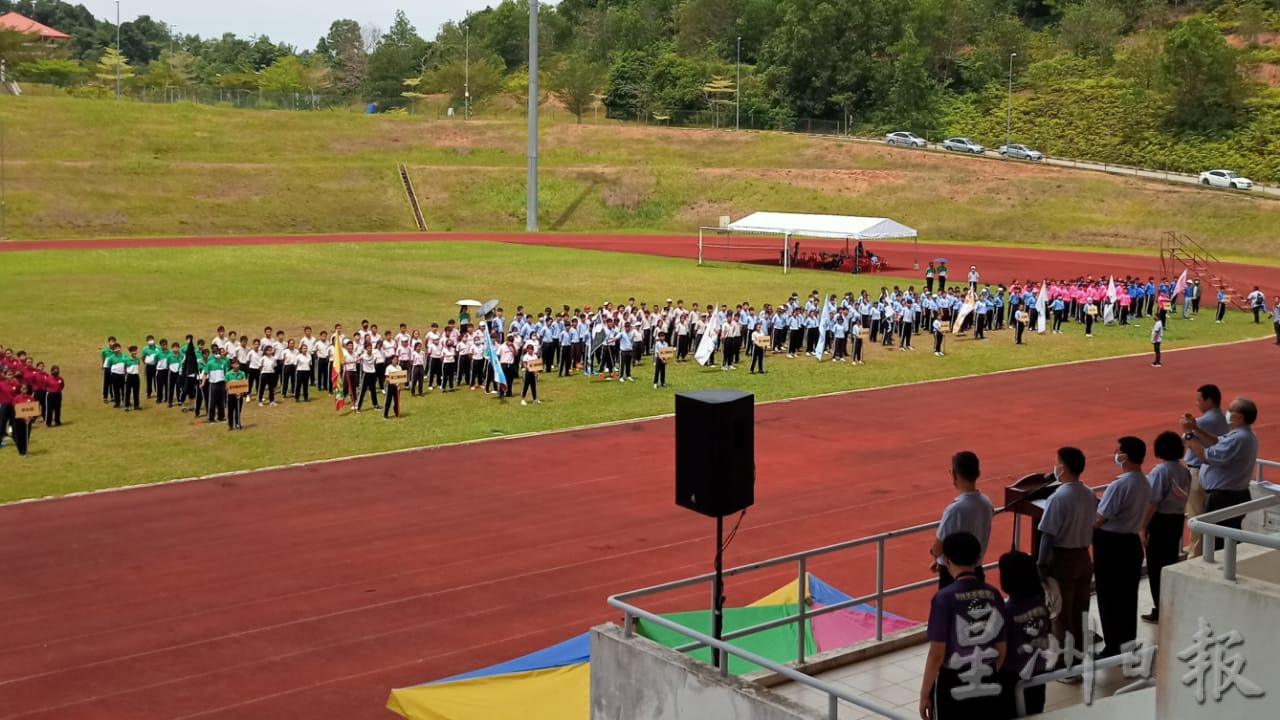 东:关丹中华中学疫情发生后首次运动会