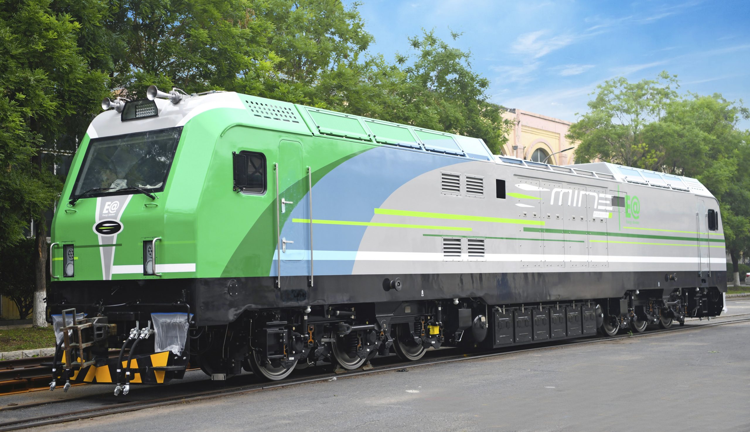 中国新能源机车首次出口东南亚