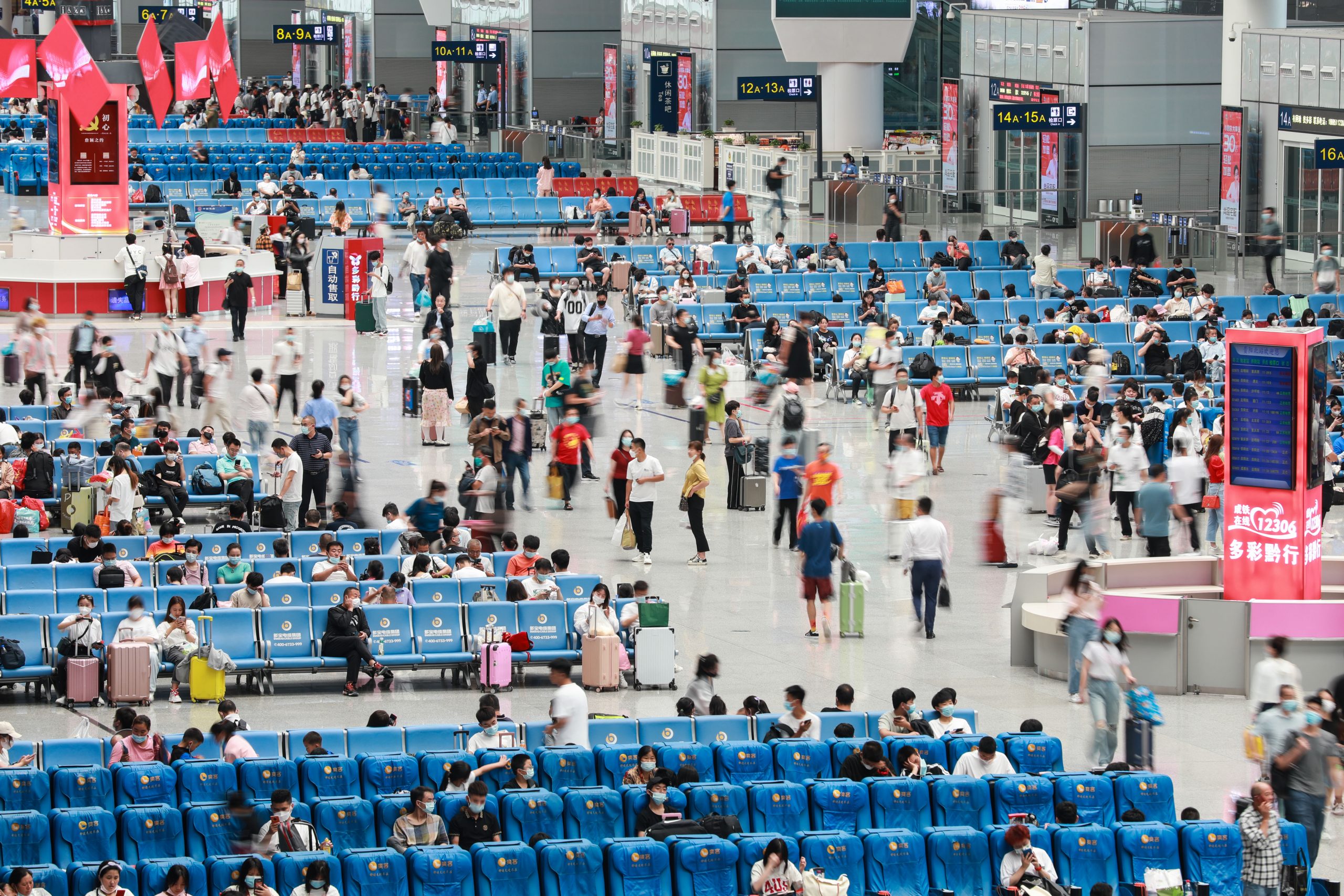 中国航空燃油附加费5连涨 暑假出游成本增加