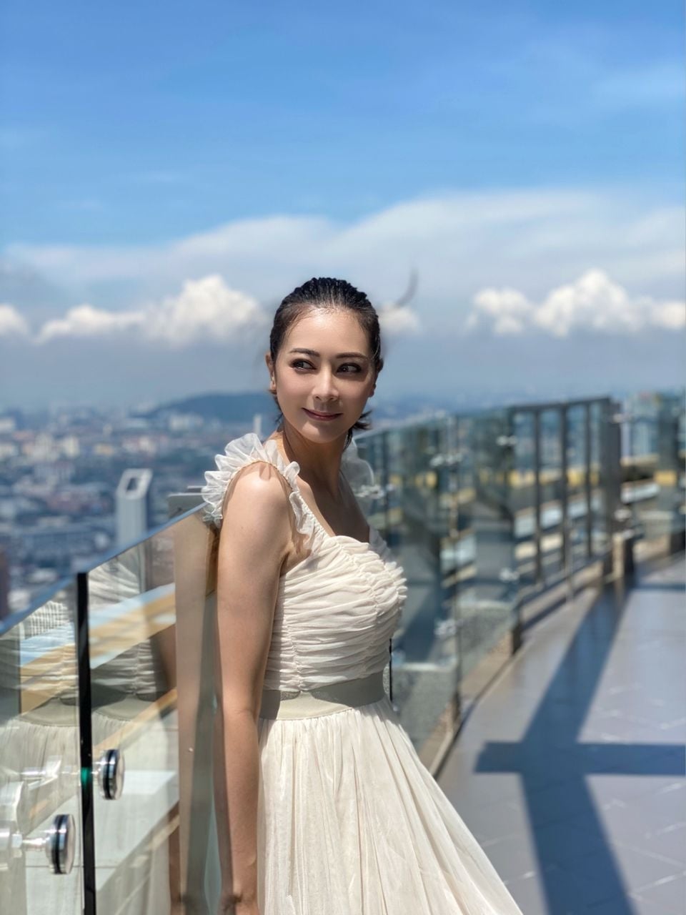 为港电视拍旅游节目畅游大马 刘芷希叹年纪大放弃返港发展	