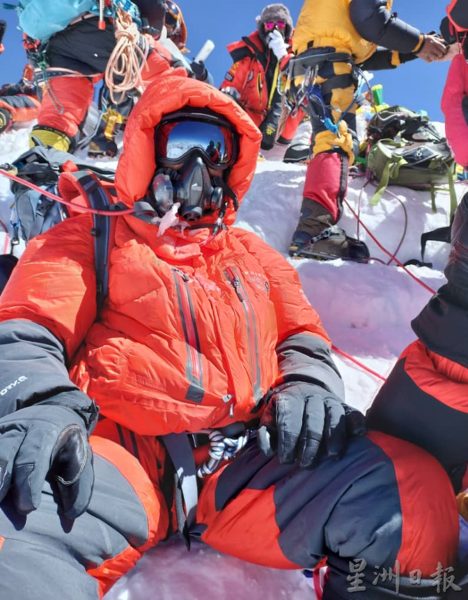 供FB／64岁登上世界之巅，依朗贺凡：我想征服全球七大洲最高山峰