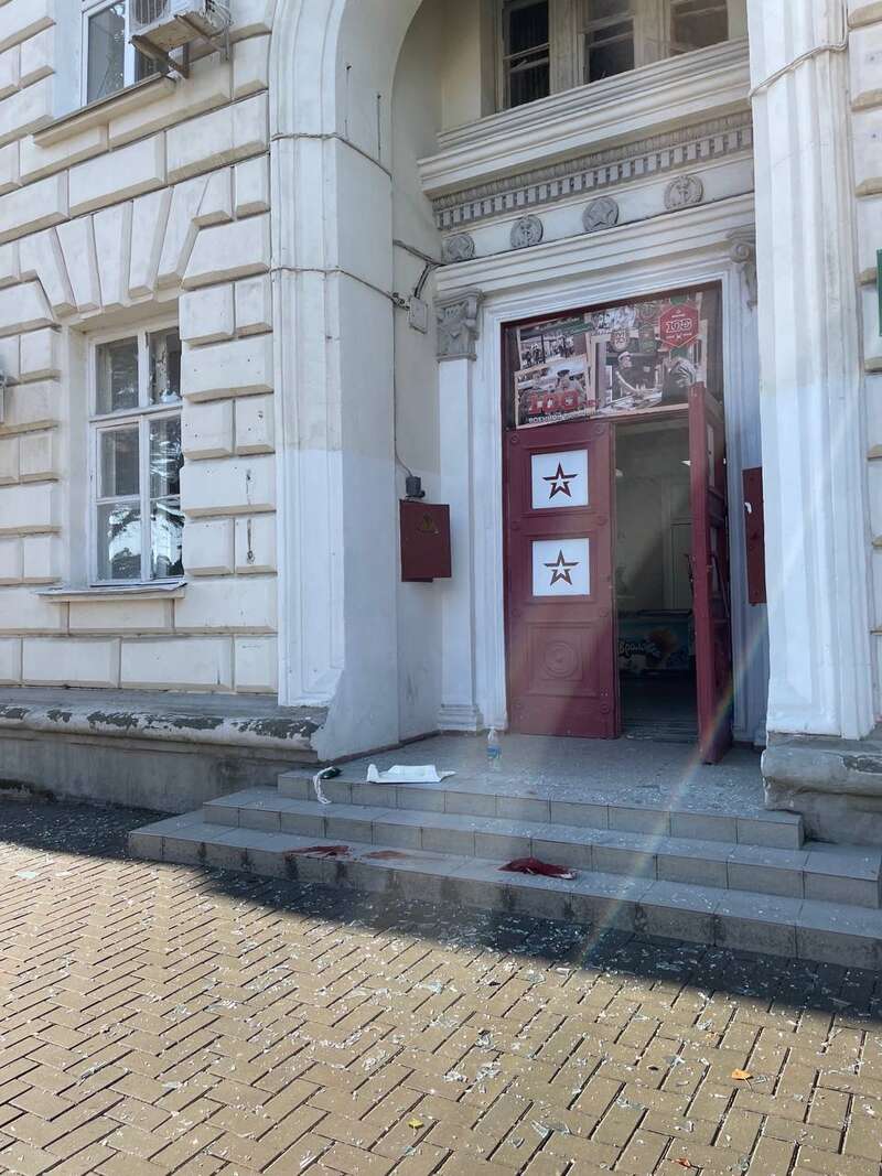 俄军黑海舰队总部遭乌无人机袭击　普汀出席圣彼得堡海军阅兵式