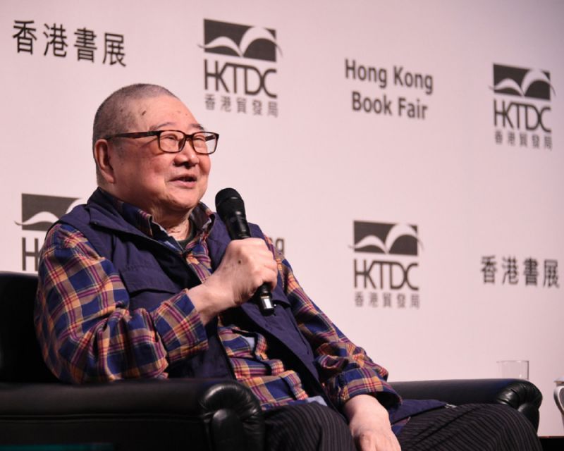 倪匡逝世 | 《今夜不设防》访问无数巨星 “没性冷淡女人”成名句