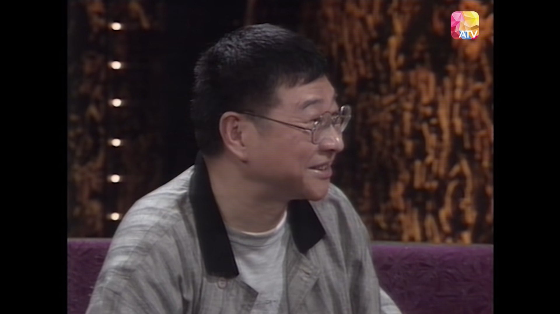 倪匡逝世 | 《今夜不设防》访问无数巨星  “没性冷淡女人”成名句