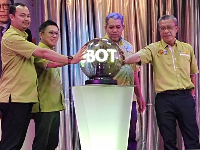 (全国版)郑联科:年轻人价值观出现偏差,一昧只想走捷径和赚快钱,因而成为诈骗集团“卖猪仔”的目标