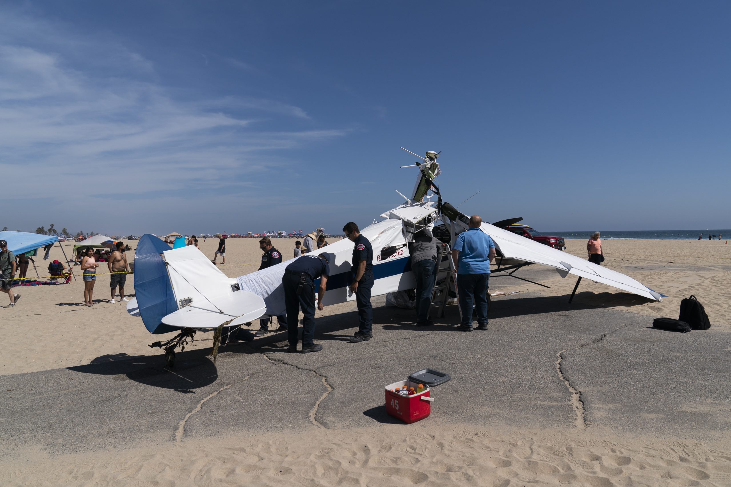 加州小飞机坠海恰逢附近正办救生员大赛　“即刻救人”