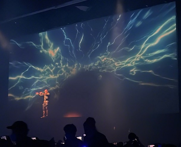 动漫节超英大战 道维强森新片造型亮相