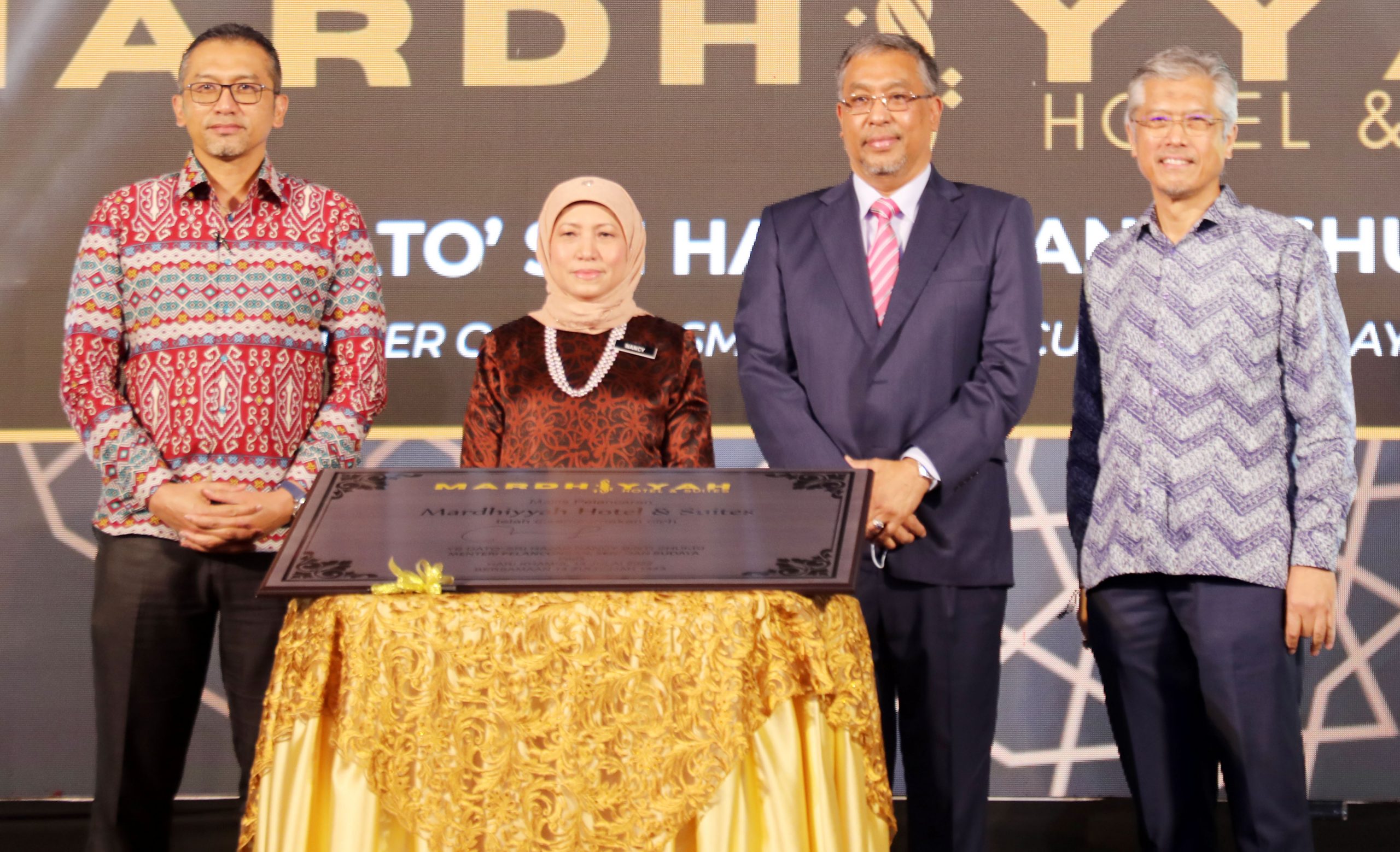 南茜：旅游部不干预酒店以美金结算房费建议但需三思