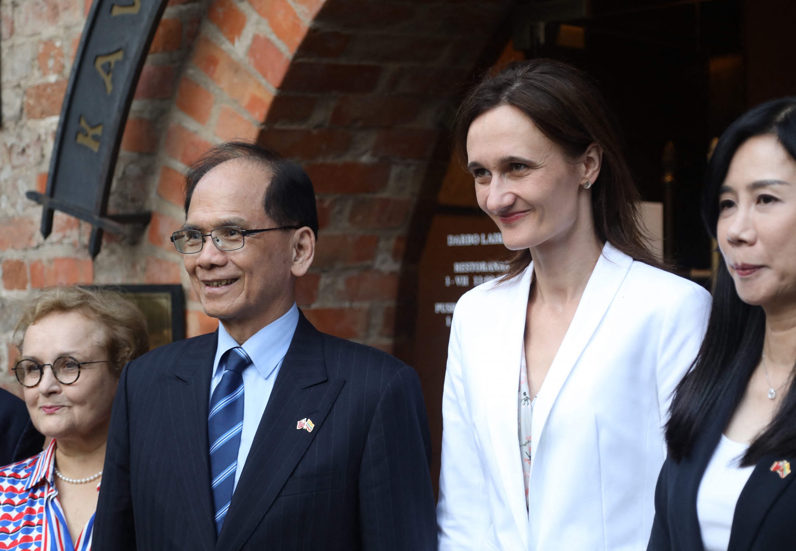 台湾立法院长游锡堃访欧后确诊