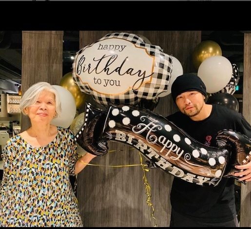 周杰伦新专辑封面曝光 叶惠美直夸：我儿子真的很有创意