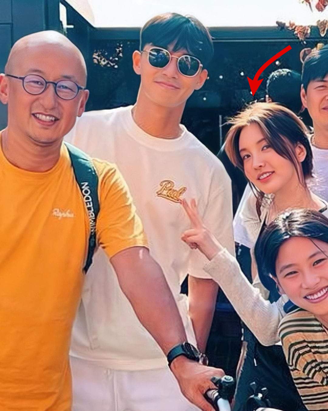 和网红伦敦逛街被野生捕获 朴叙俊传新恋情